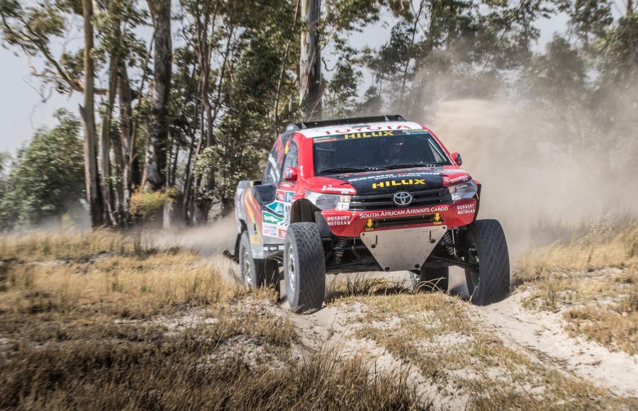  Toyota Hilux Evo Rally Dakar 2017 года  (фото 11 из 23)